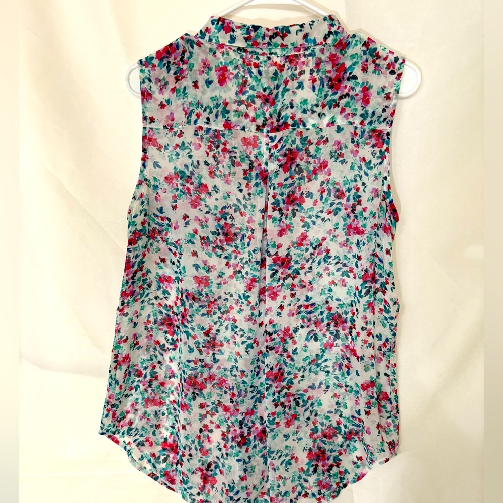 Liz Claiborne Button Sheer Floral Tank Size Large
